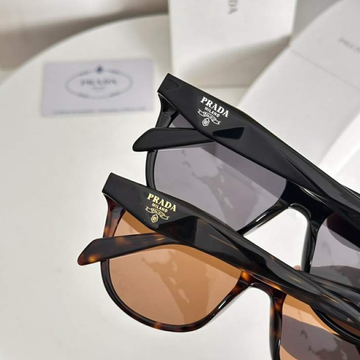 Picture of Prada Sunglasses _SKUfw75842758fw